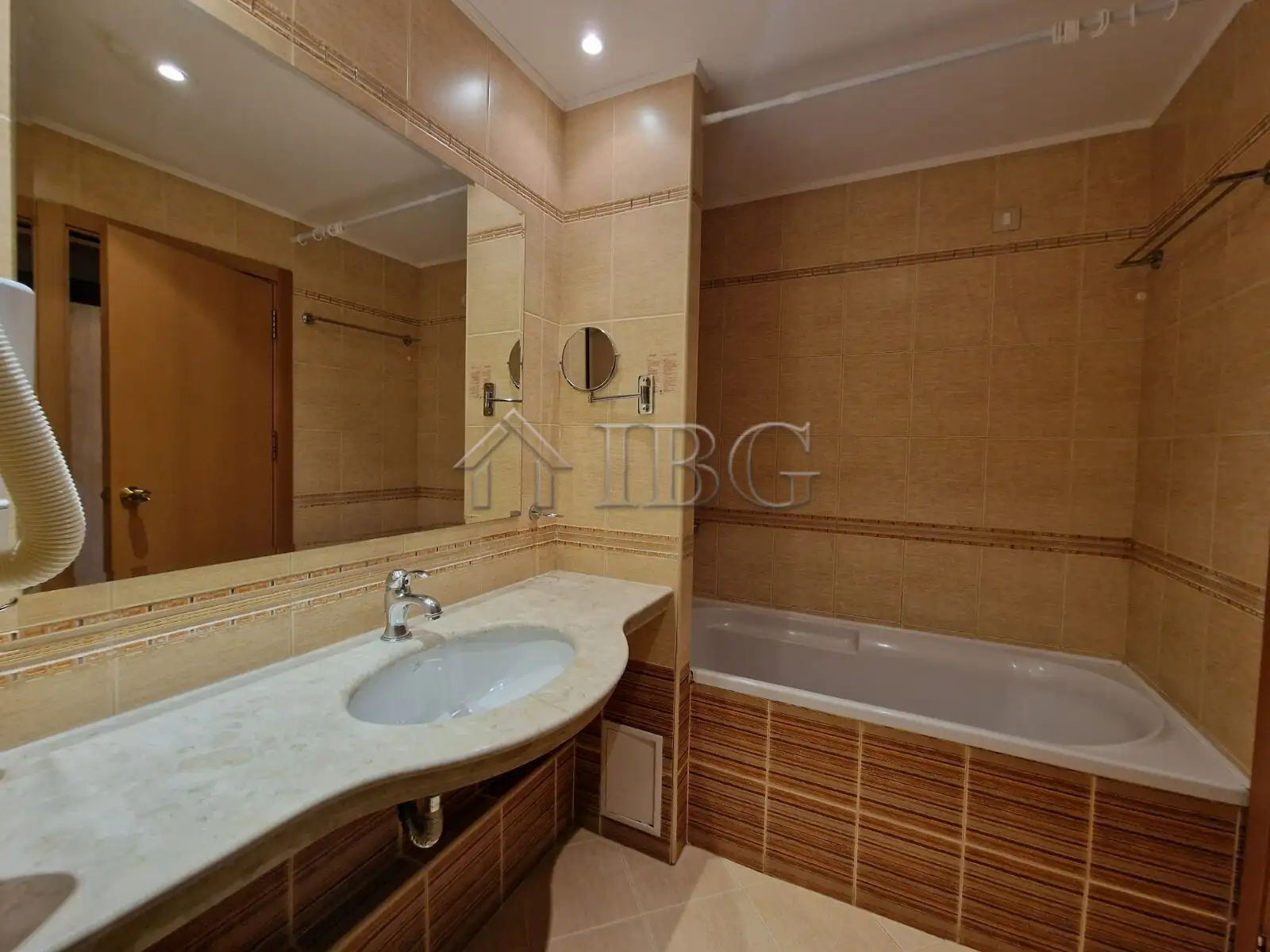 Flat 79m² in Bulgaria, Sunny Beach. Priced at 87000€ rent photo-12