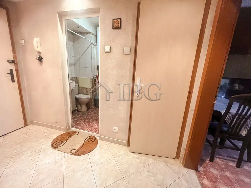 Flat 52m² in Bulgaria, Ruse. Priced at 61800€ rent photo-11