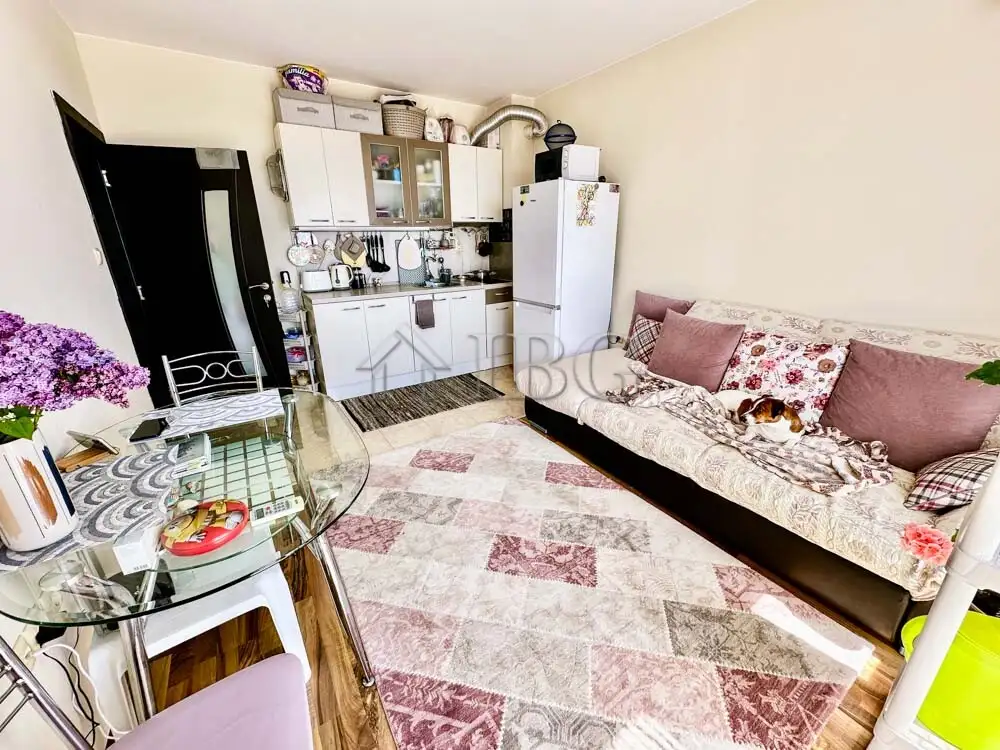 Flat 54m² in Bulgaria, Nesebar. Priced at 72500€ rent photo-3