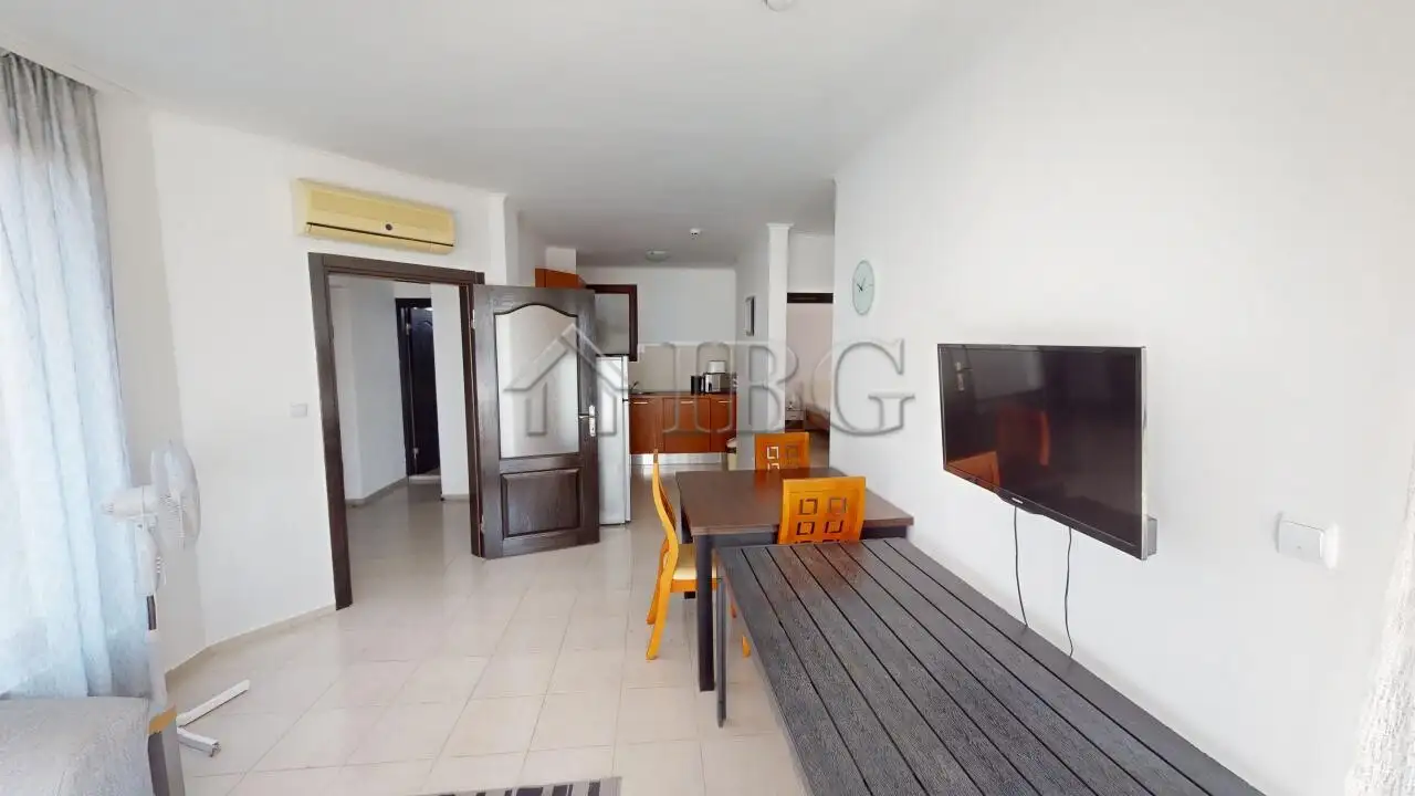 Flat 96m² in Bulgaria, Kosharitsa. Priced at 96000€ rent photo-3