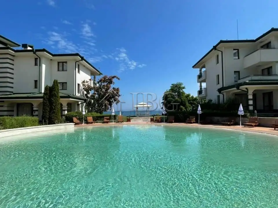 Flat 95m² in Bulgaria, Ravda. Priced at 63000€ rent photo-3