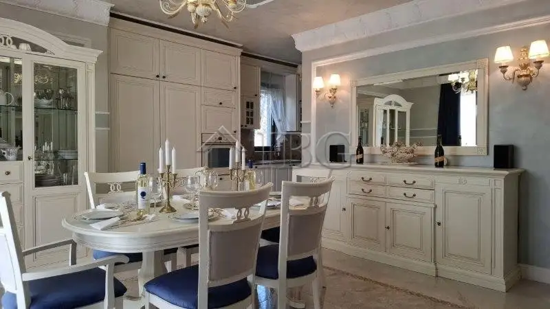 House 350m² in Bulgaria, Pomorie. Priced at 450000€ rent photo-14