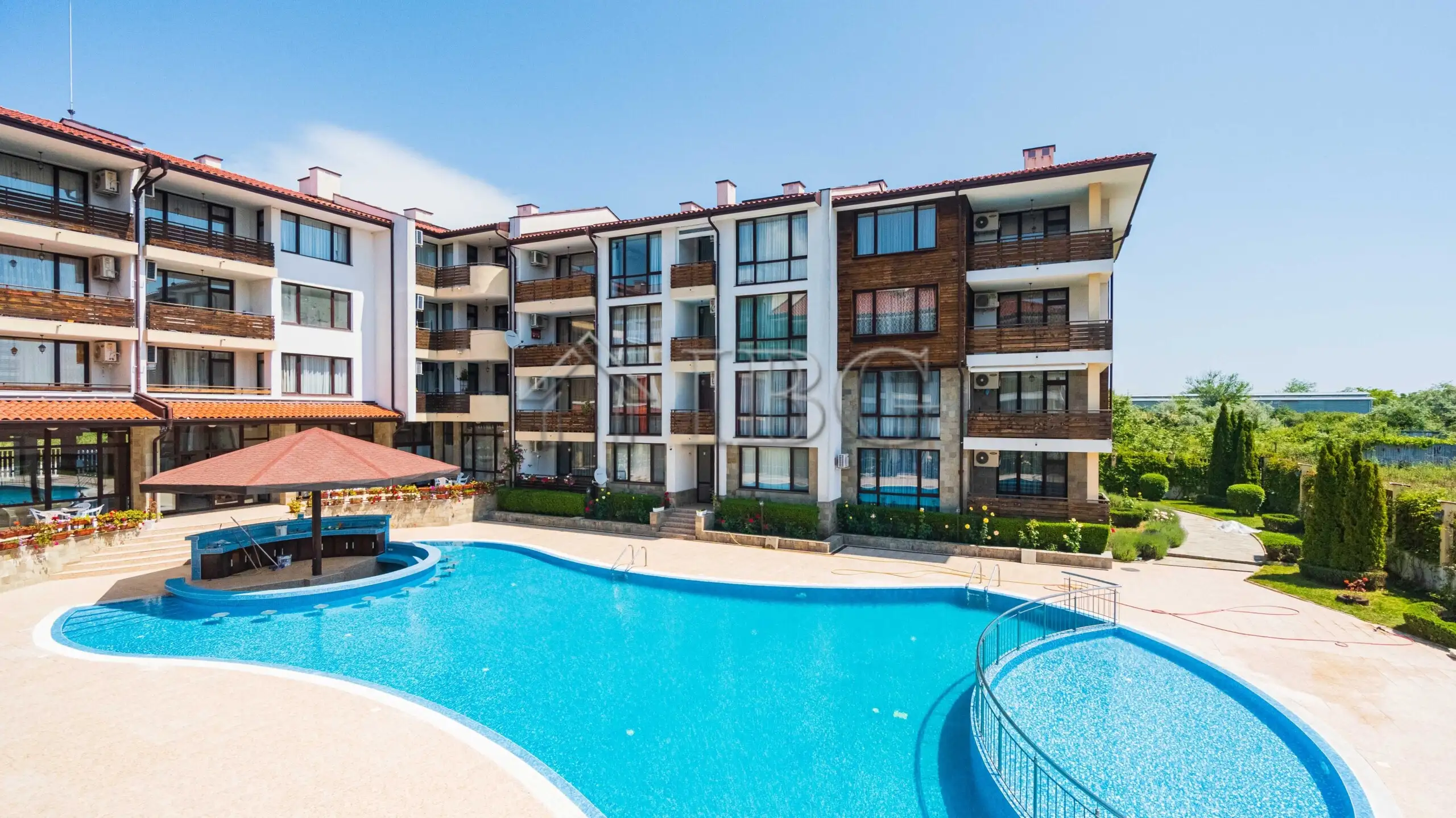 Flat 147m² in Bulgaria, Nesebar. Priced at 130000€ rent photo-1