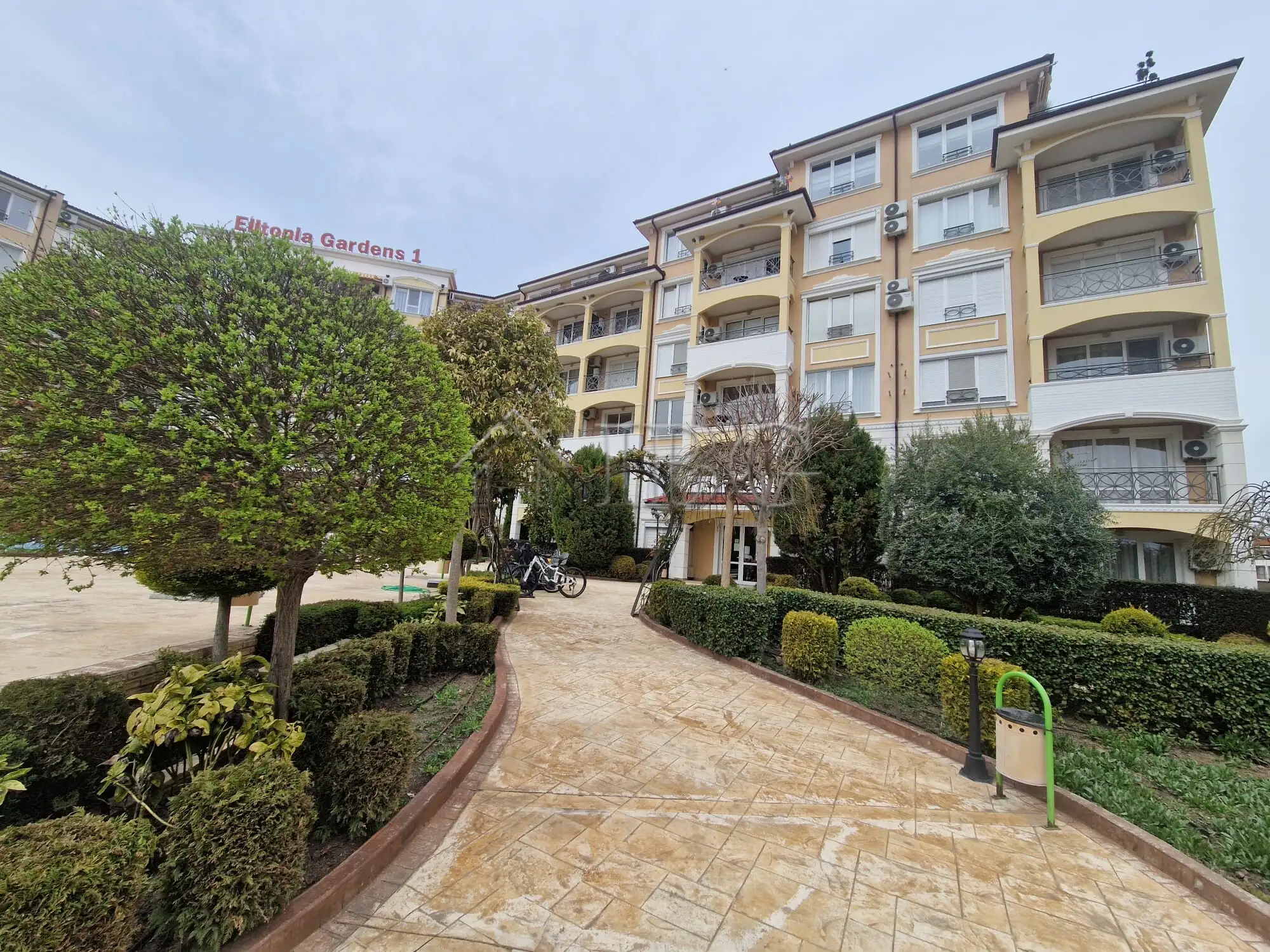 Flat 56m² in Bulgaria, Ravda. Priced at 77000€ rent photo-12