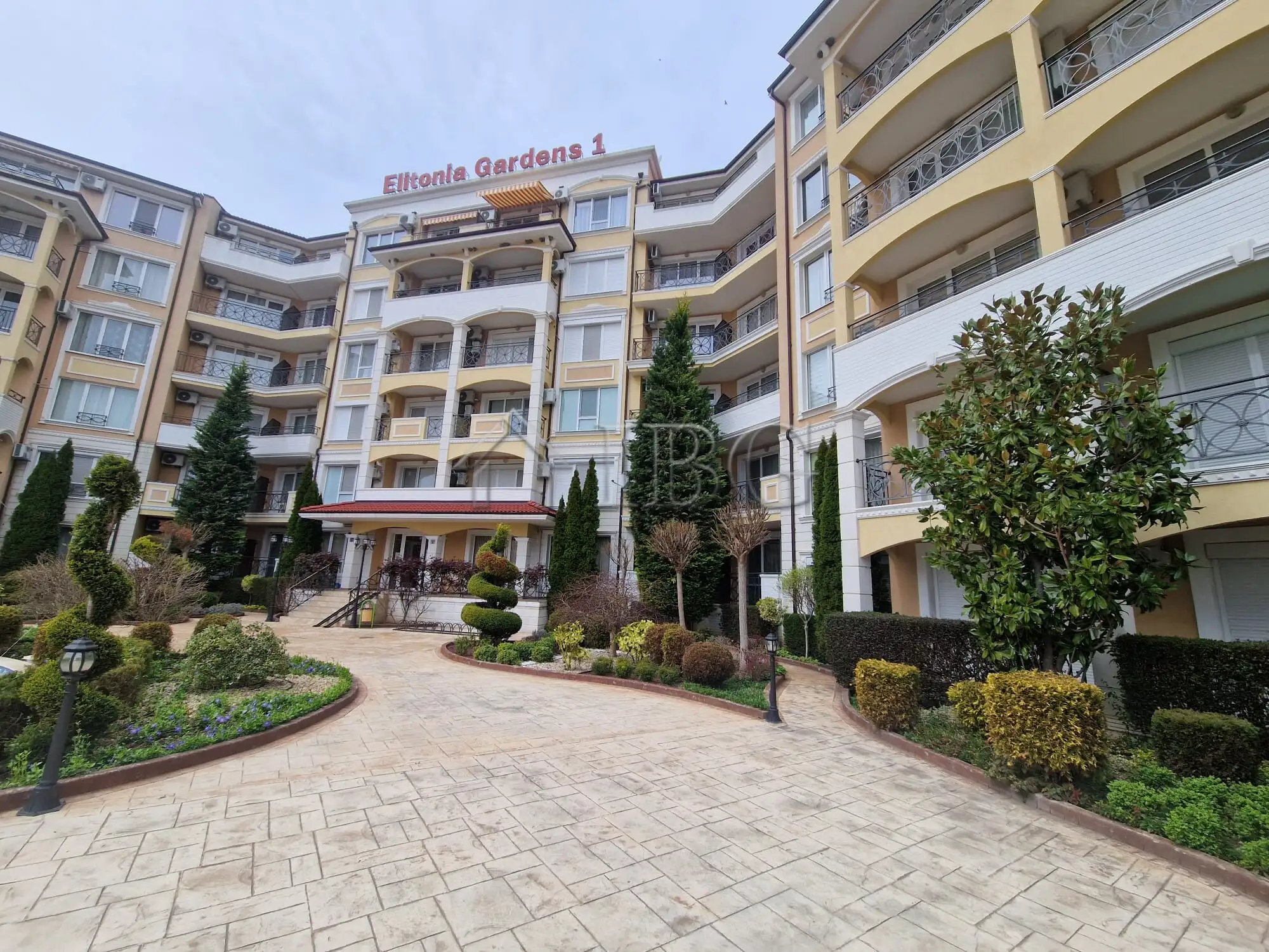 Flat 56m² in Bulgaria, Ravda. Priced at 77000€ rent photo-13