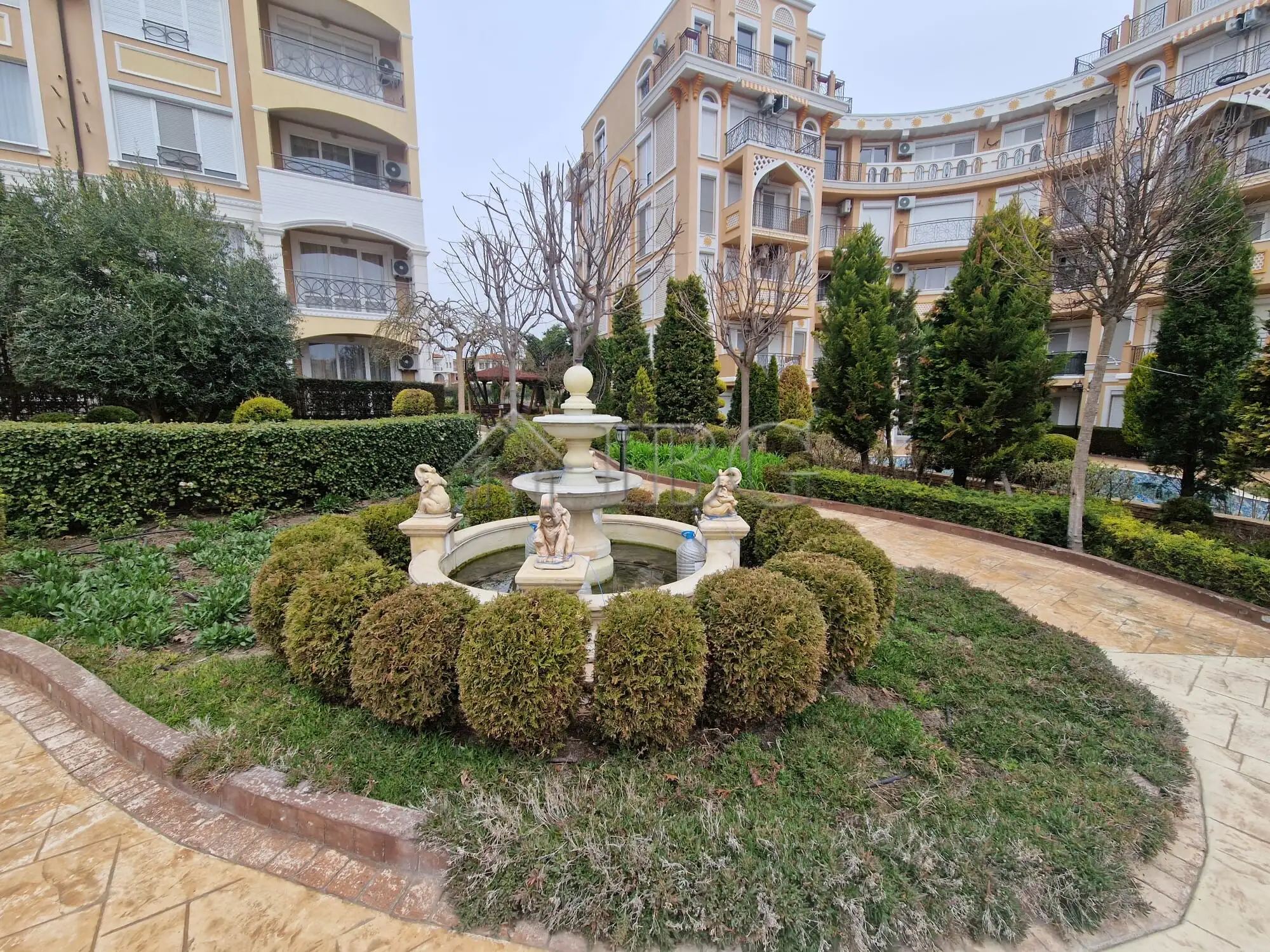 Flat 56m² in Bulgaria, Ravda. Priced at 77000€ rent photo-14