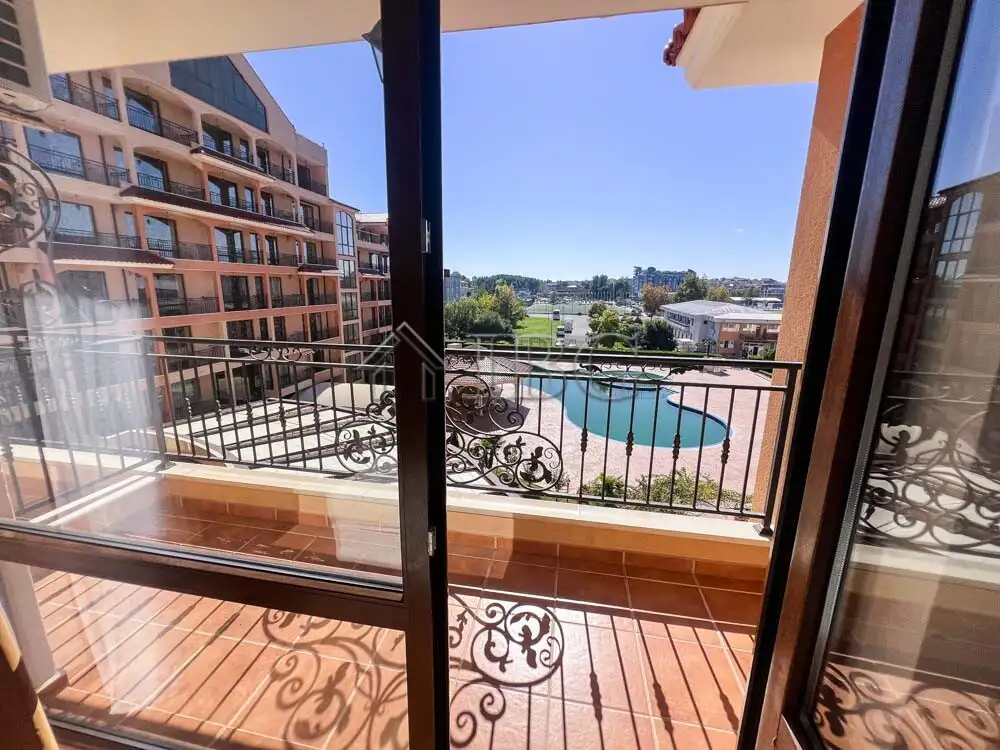 Flat 72m² in Bulgaria, Sunny Beach. Priced at 82000€ rent photo-11