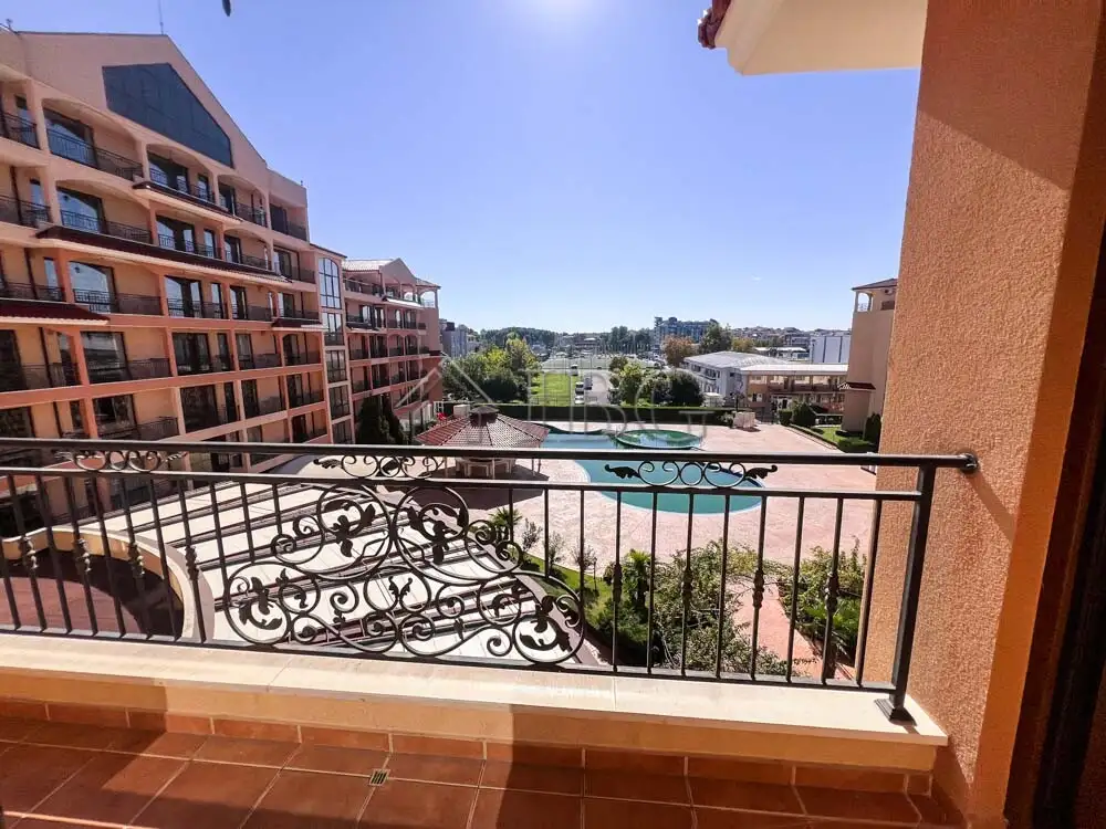 Flat 72m² in Bulgaria, Sunny Beach. Priced at 82000€ rent photo-12
