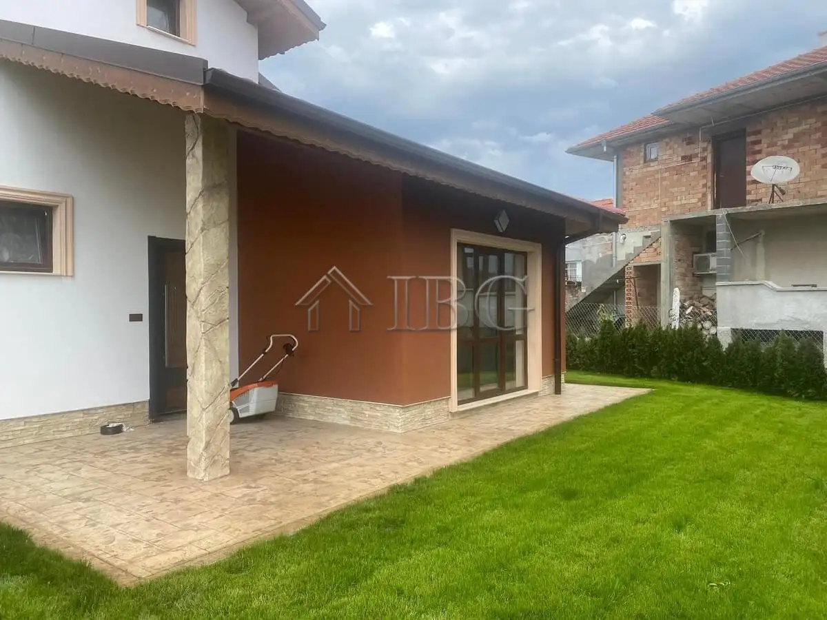 House 165m² in Bulgaria, Tankovo. Priced at 240000€ rent photo-12