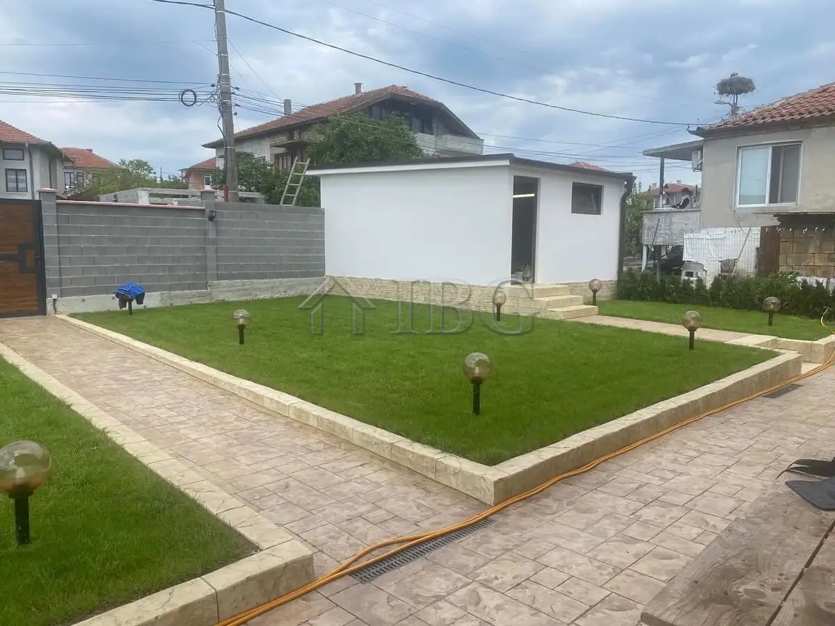 House 165m² in Bulgaria, Tankovo. Priced at 240000€ rent photo-17