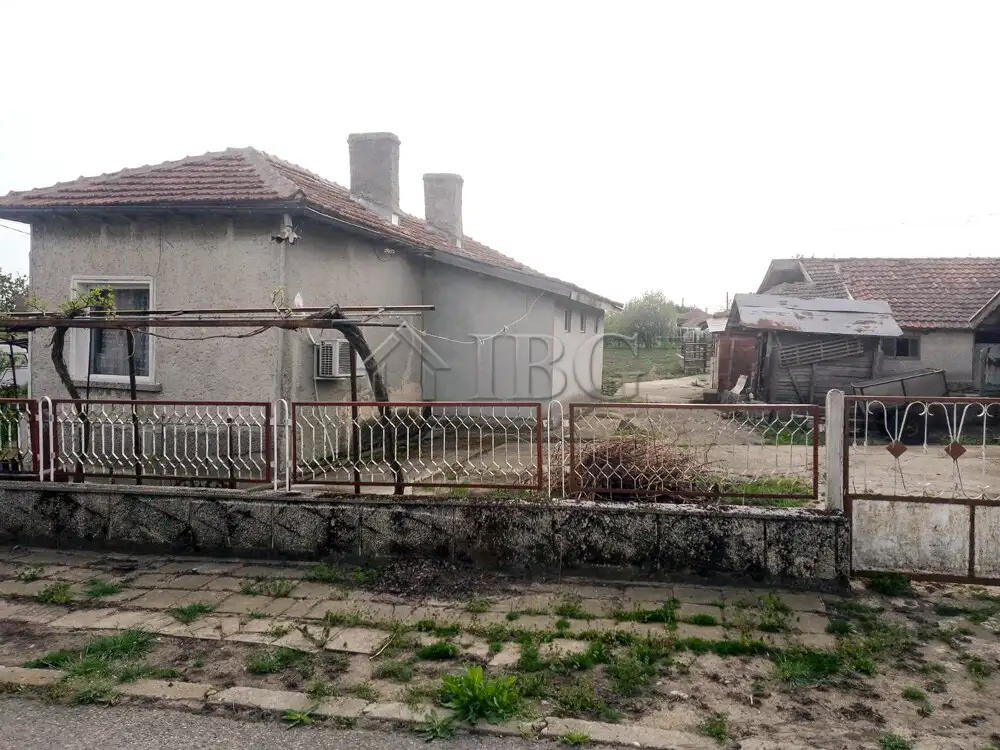 House 120m² in Bulgaria, General Toshevo. Priced at 39990€ rent photo-4