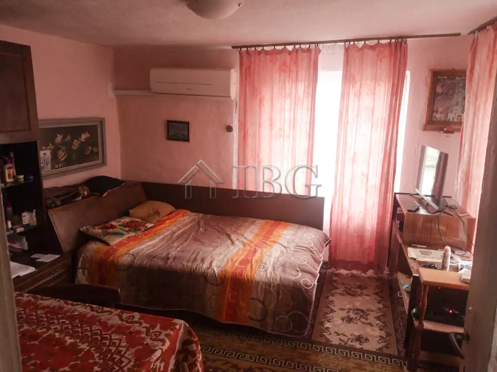 House 120m² in Bulgaria, General Toshevo. Priced at 39990€ rent photo-12