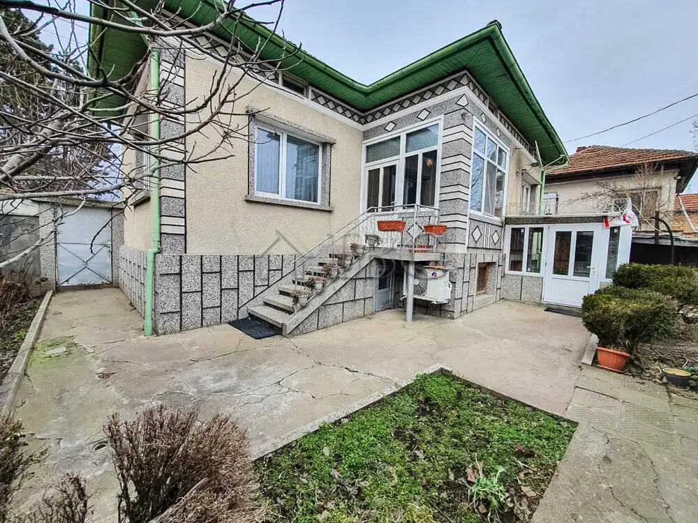 House 120m² in Bulgaria, Byala. Priced at 38900€ rent photo-2