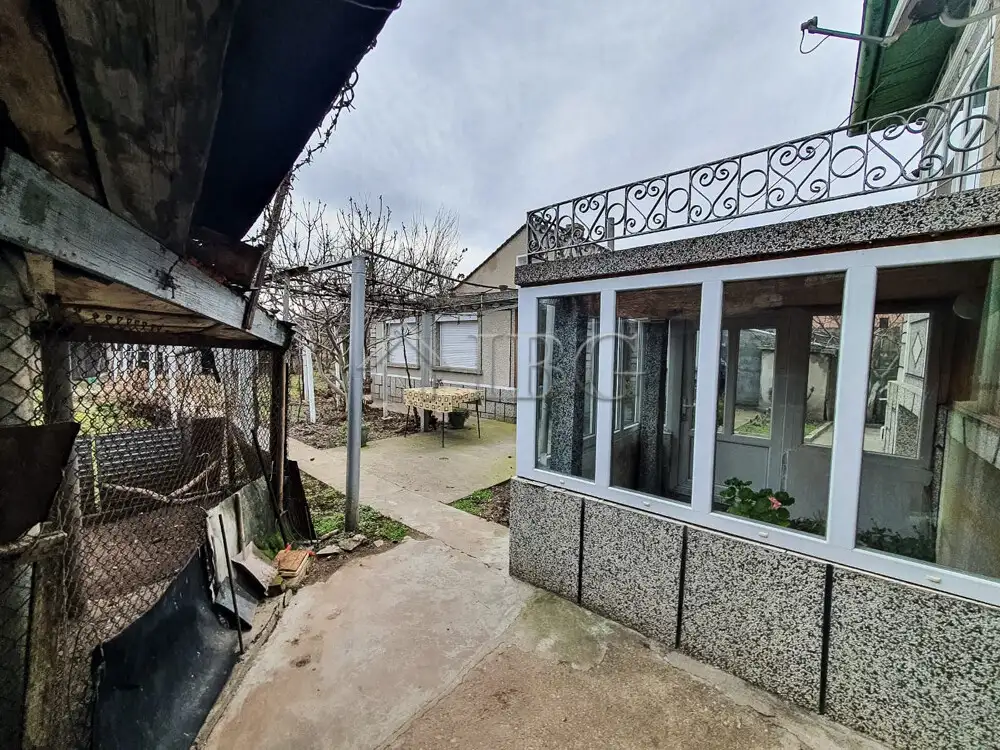 House 120m² in Bulgaria, Byala. Priced at 38900€ rent photo-3