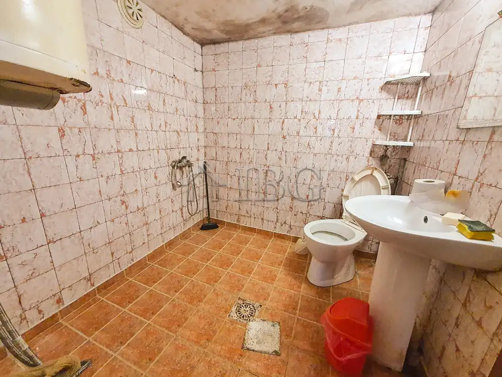 House 120m² in Bulgaria, Byala. Priced at 38900€ rent photo-5