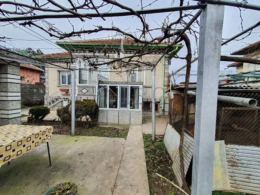 House 120m² in Bulgaria, Byala. Priced at 38900€ rent photo-11