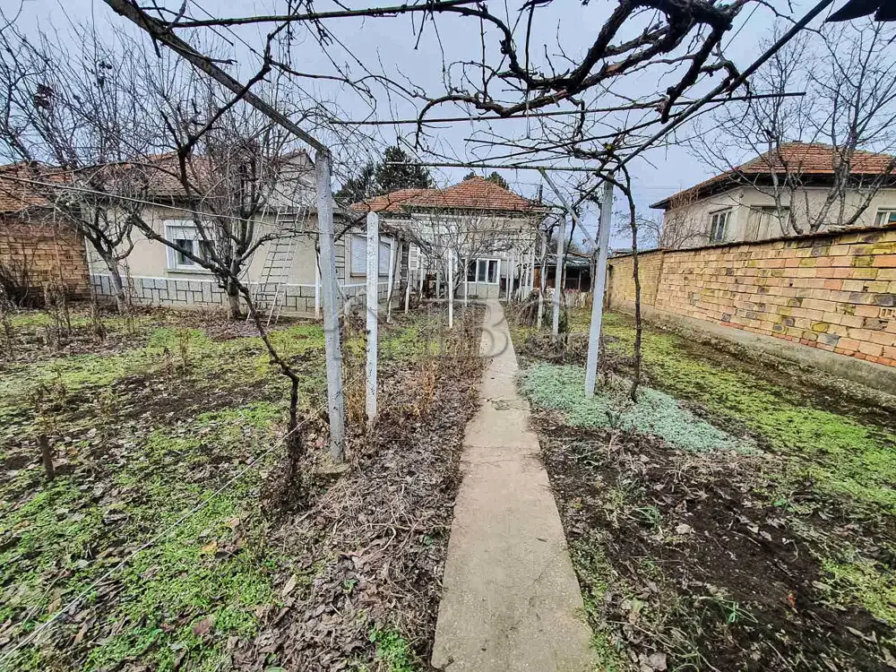 House 120m² in Bulgaria, Byala. Priced at 38900€ rent photo-15