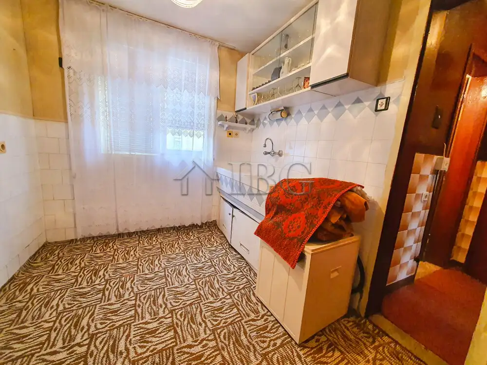 House 120m² in Bulgaria, Byala. Priced at 38900€ rent photo-17