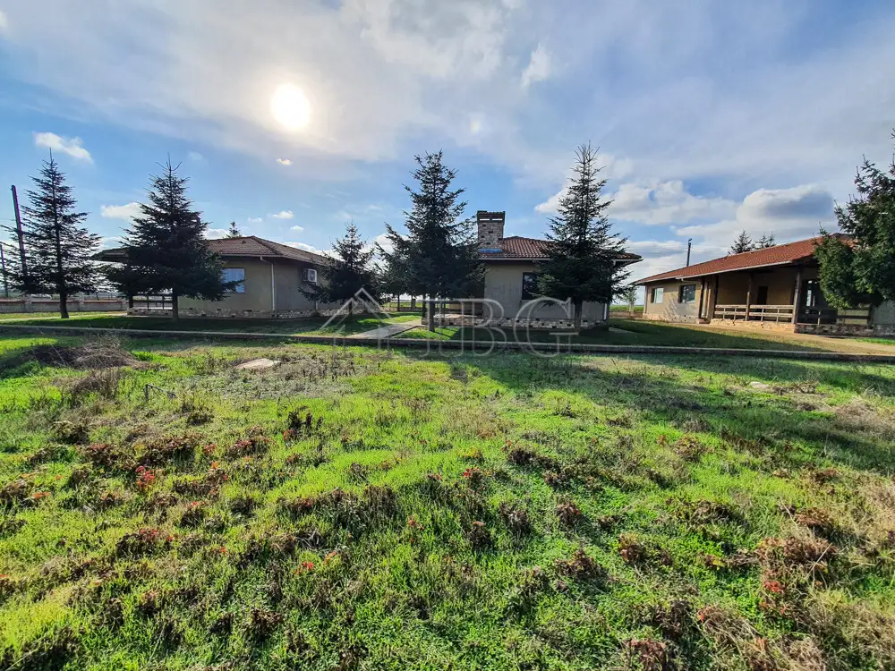 Other Properties 650m² in Bulgaria, Balchik. Priced at 600000€ rent photo-4