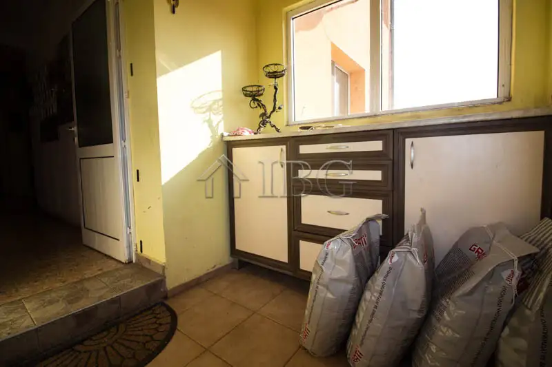 House 240m² in Bulgaria, Bazan. Priced at 140000€ rent photo-6