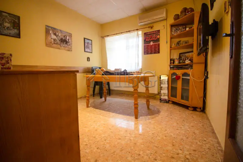 House 240m² in Bulgaria, Bazan. Priced at 140000€ rent photo-11