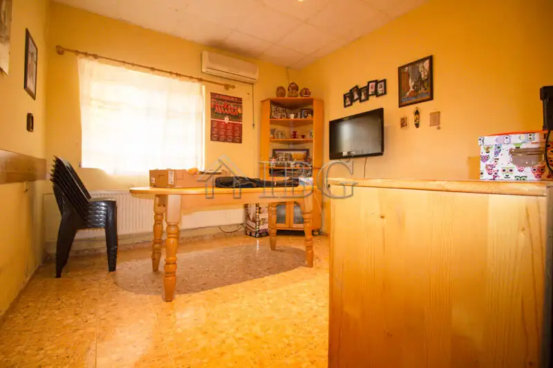 House 240m² in Bulgaria, Bazan. Priced at 140000€ rent photo-13