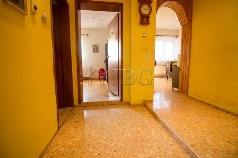 House 240m² in Bulgaria, Bazan. Priced at 140000€ rent photo-20