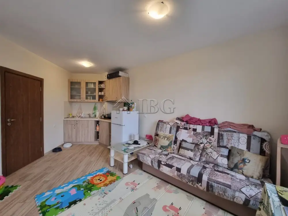 Flat 73m² in Bulgaria, Ravda. Priced at 80000€ rent photo-11