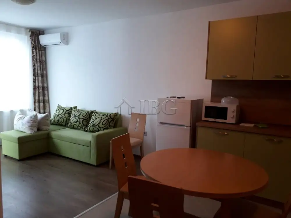 Flat 54m² in Bulgaria, Pomorie. Priced at 62500€ rent photo-4
