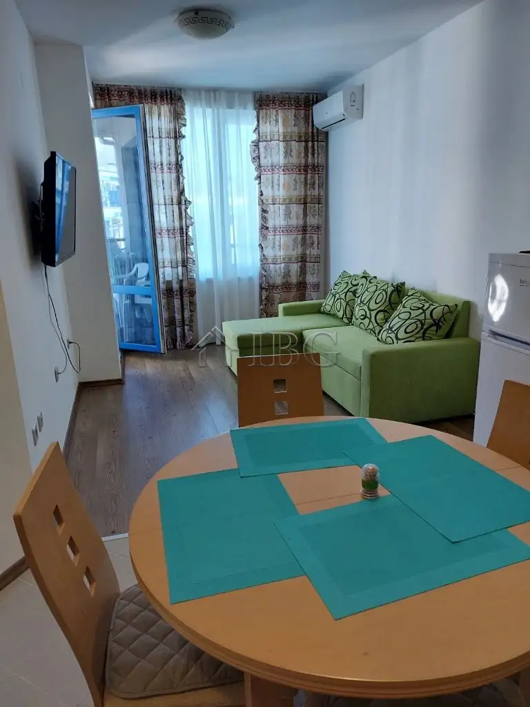 Flat 54m² in Bulgaria, Pomorie. Priced at 62500€ rent photo-6