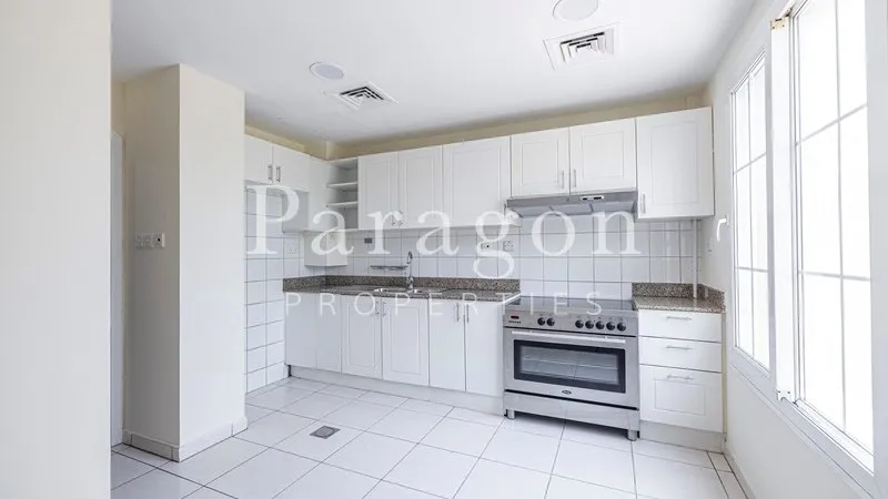 House 01m² in UAE, Dubai. Priced at 466933£ rent photo-5