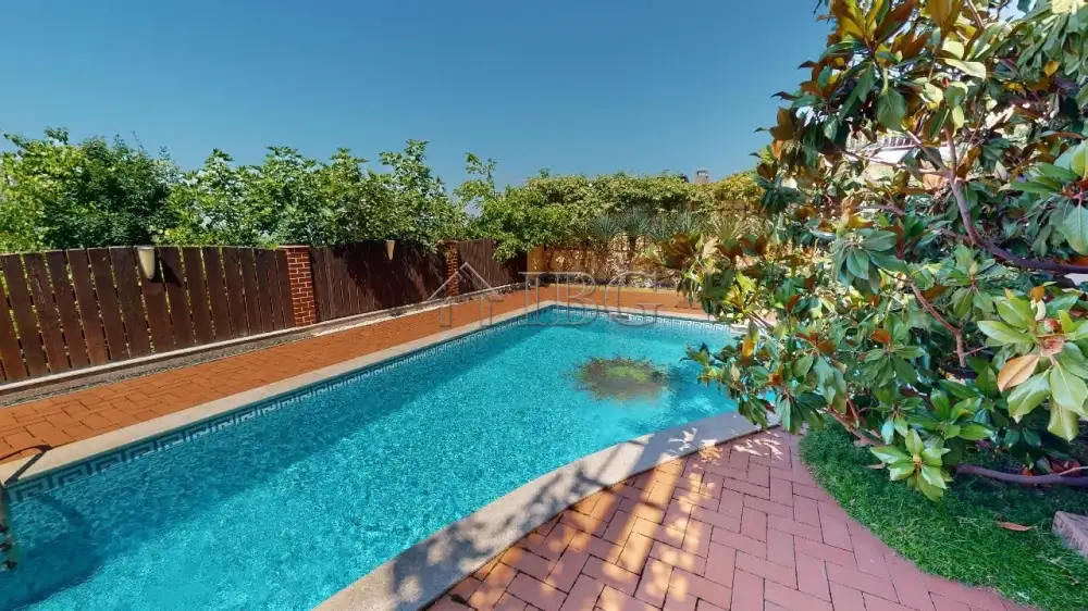 House 264m² in Bulgaria, Burgas. Priced at 385000€ rent photo-7