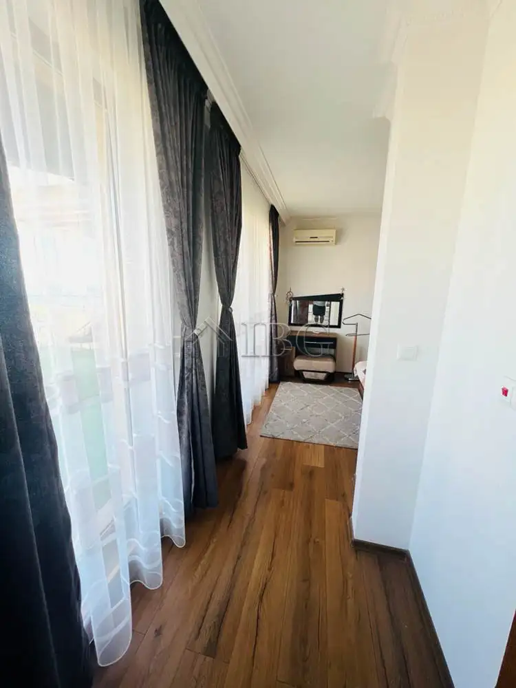 Flat 130m² in Bulgaria, Sveti Vlas. Priced at 320000€ rent photo-3