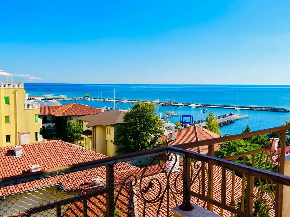 Flat 130m² in Bulgaria, Sveti Vlas. Priced at 320000€ rent photo-15