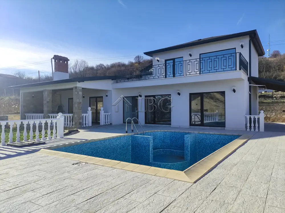House 196m² in Bulgaria, Balchik. Priced at 334990€ rent photo-1