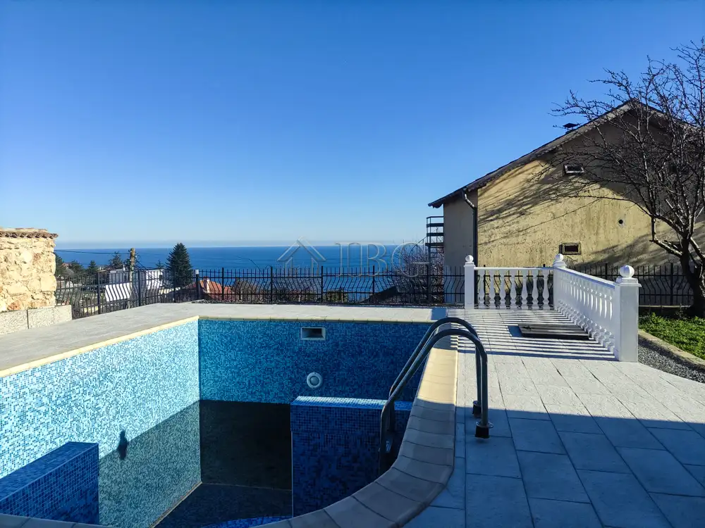 House 196m² in Bulgaria, Balchik. Priced at 334990€ rent photo-4