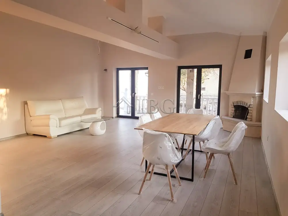 House 196m² in Bulgaria, Balchik. Priced at 334990€ rent photo-9