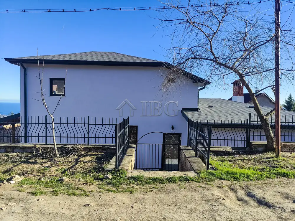 House 196m² in Bulgaria, Balchik. Priced at 334990€ rent photo-11