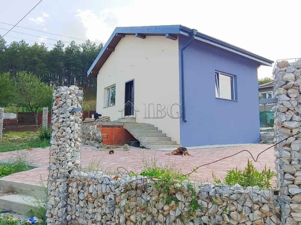 House 77m² in Bulgaria, Sredets. Priced at 130000€ rent photo-1