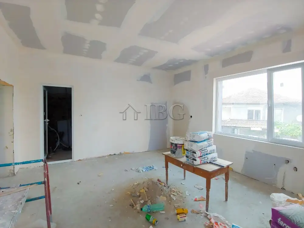 House 77m² in Bulgaria, Sredets. Priced at 130000€ rent photo-8