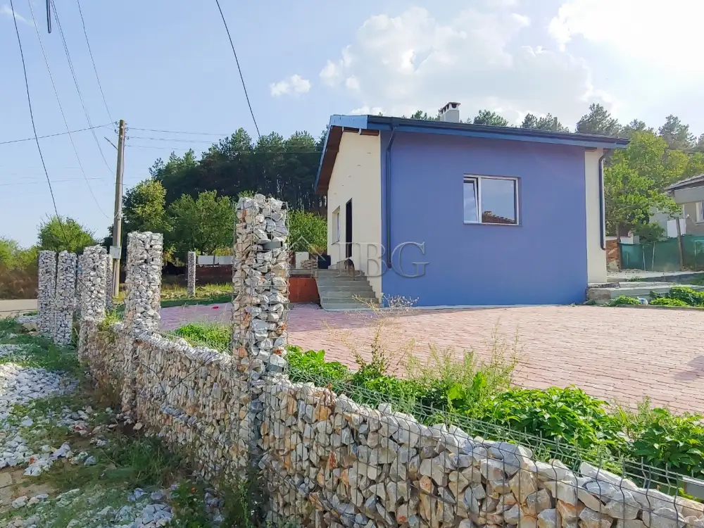 House 77m² in Bulgaria, Sredets. Priced at 130000€ rent photo-10
