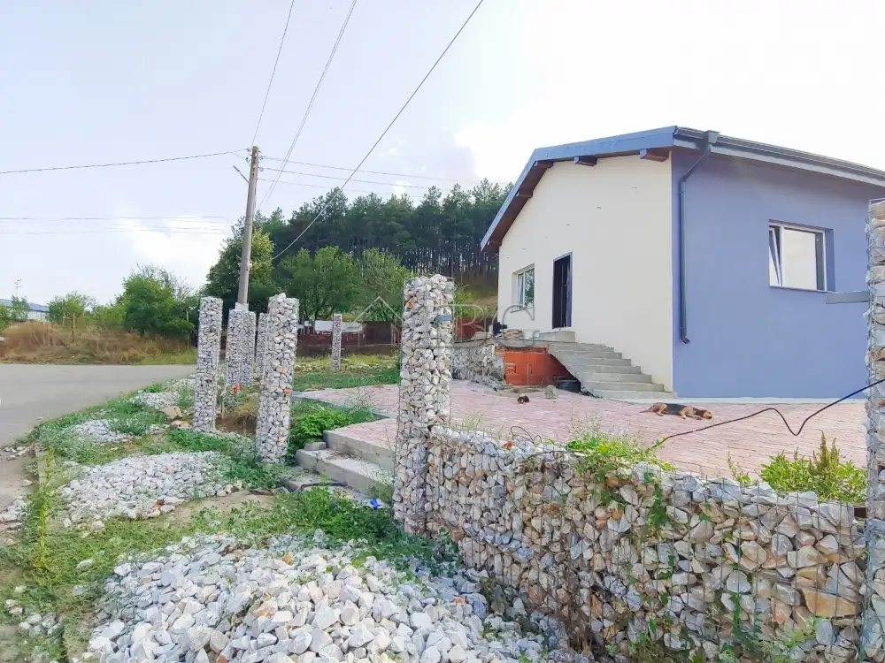 House 77m² in Bulgaria, Sredets. Priced at 130000€ rent photo-15
