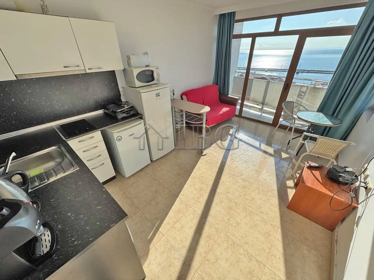 Flat 97m² in Bulgaria, Sveti Vlas. Priced at 157000€ rent photo-2