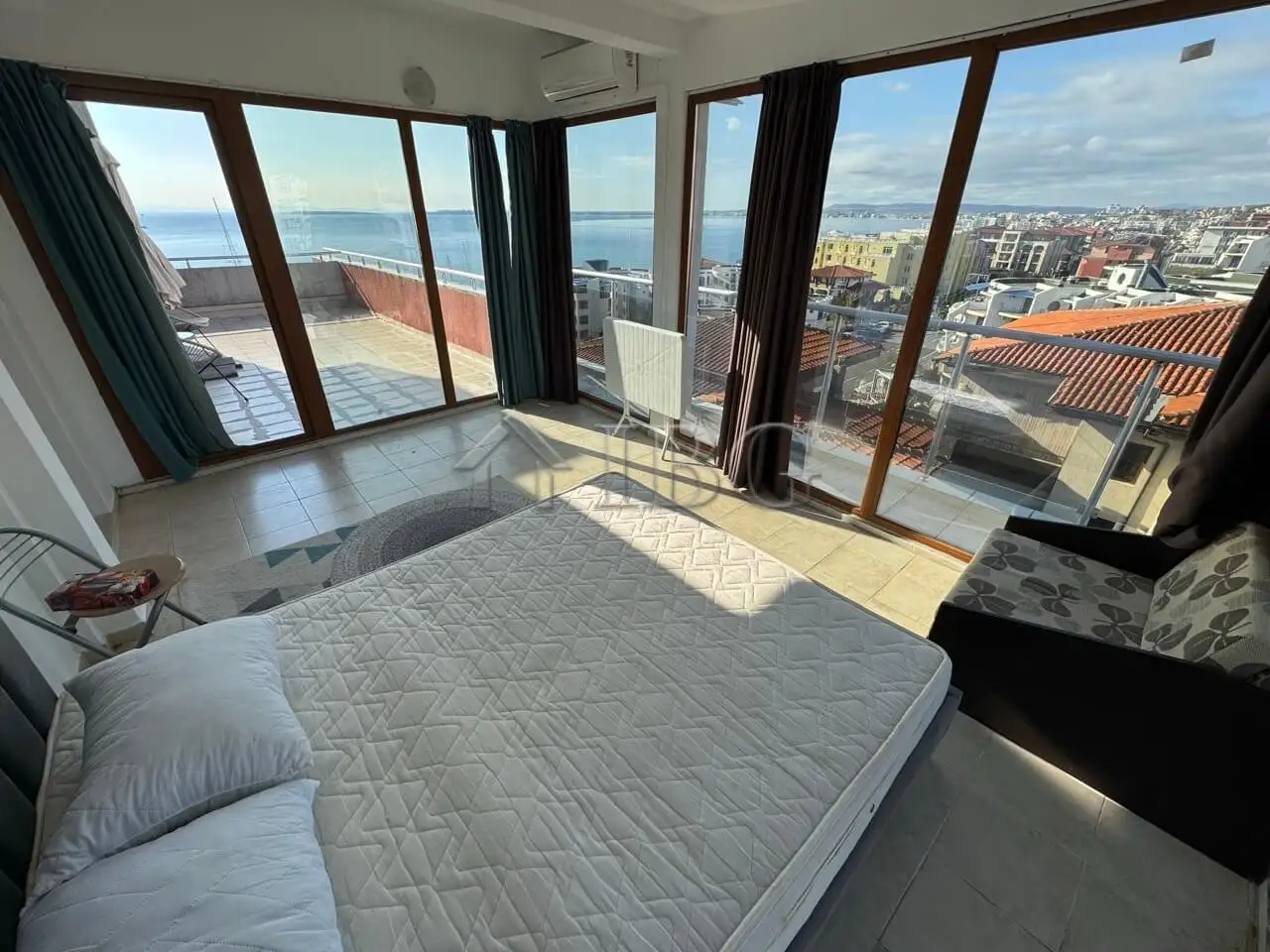 Flat 97m² in Bulgaria, Sveti Vlas. Priced at 157000€ rent photo-12