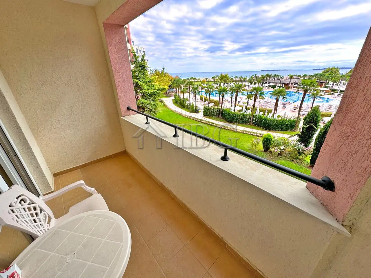 Flat 50m² in Bulgaria, Sunny Beach. Priced at 75500€ rent photo-1
