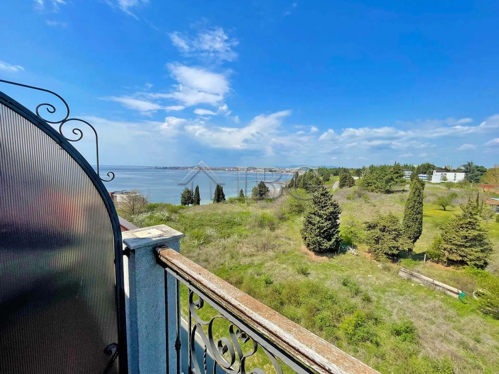 Flat 90m² in Bulgaria, Nesebar. Priced at 119900€ rent photo-14