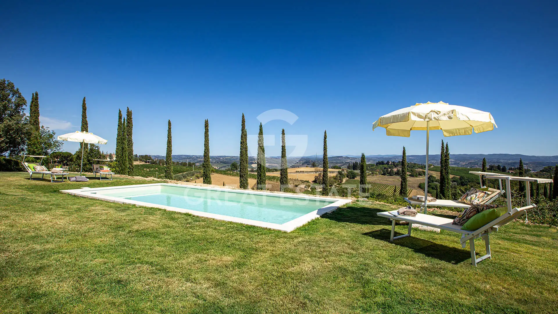 House 189m² in Italy, Siena. Priced at 950000€ rent photo-9