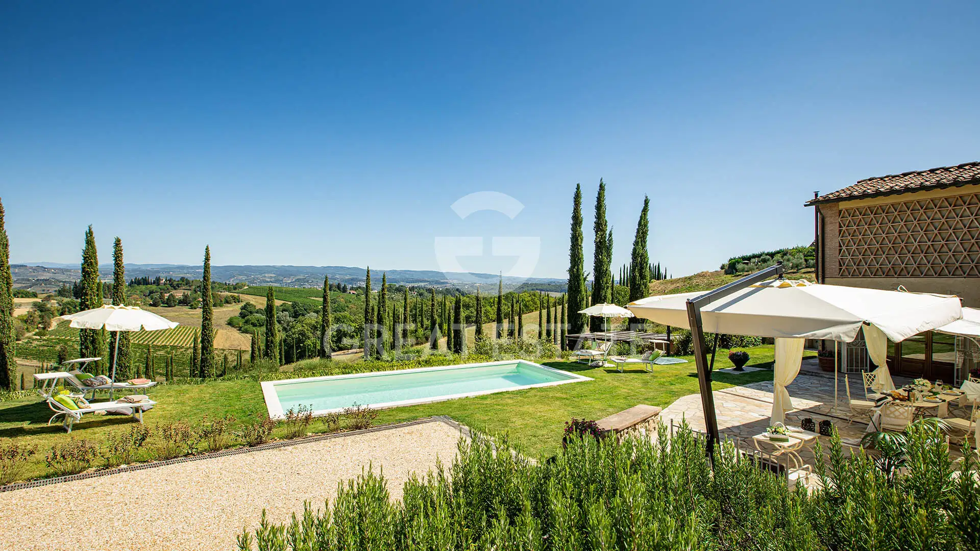 House 189m² in Italy, Siena. Priced at 950000€ rent photo-13