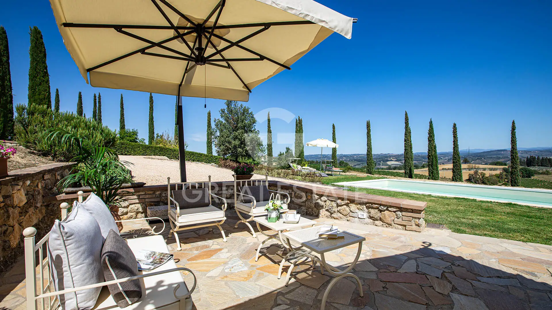 House 189m² in Italy, Siena. Priced at 950000€ rent photo-13