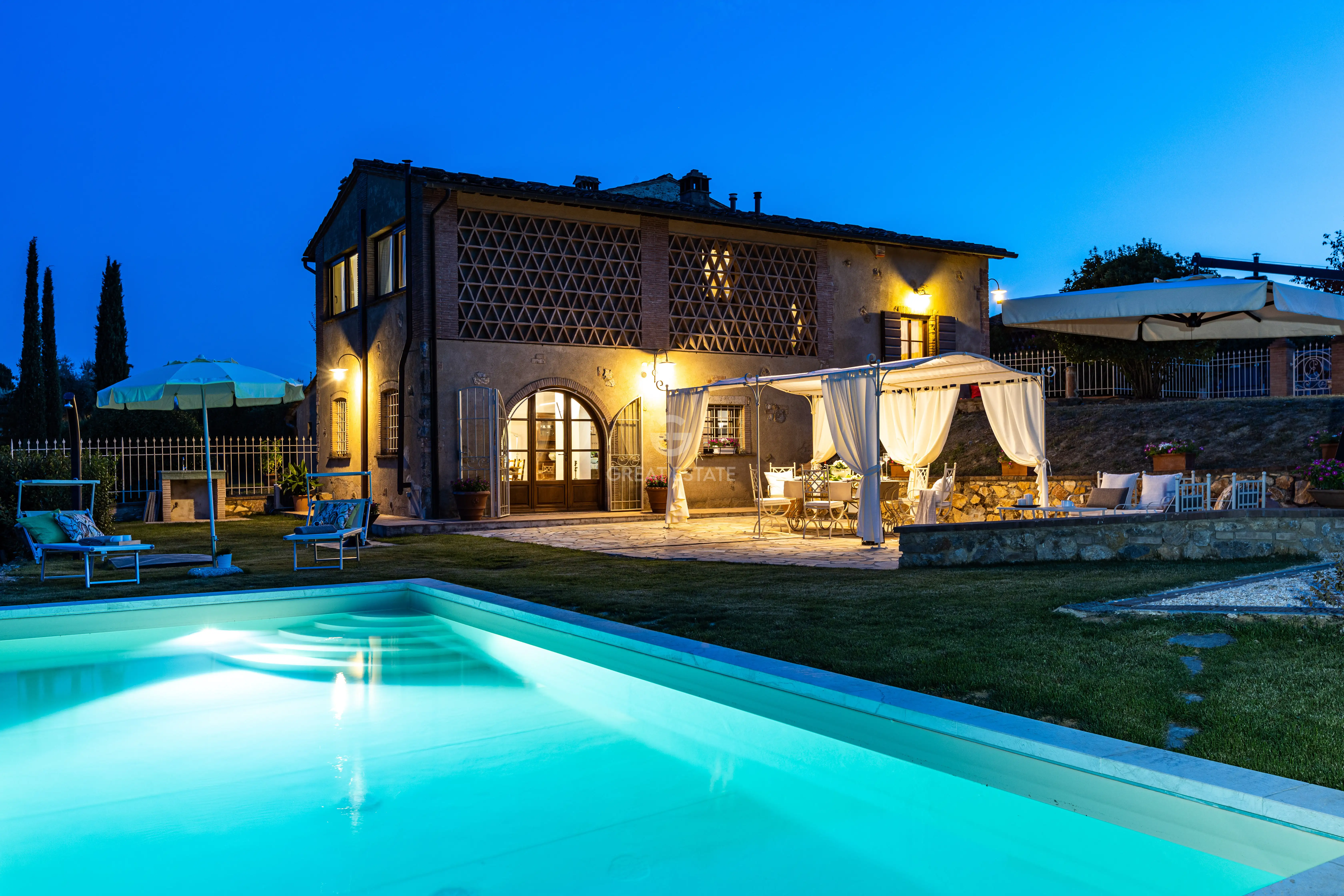 House 189m² in Italy, Siena. Priced at 950000€ rent photo-10